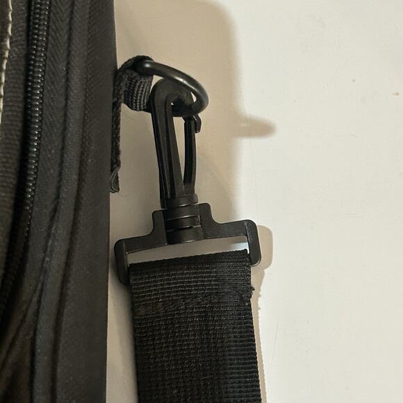 Legend Of Zelda Breath Of The Wild Nintendo Switch Messenger Bag & Hard Case - Picture 10 of 12